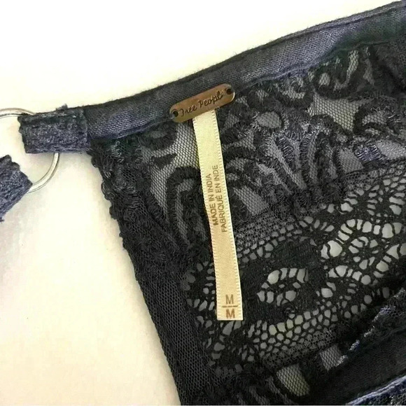 Free People Navy One Night Victorian Peasant Key Hole Back Rayon Tunic Size M - Picture 11 of 16